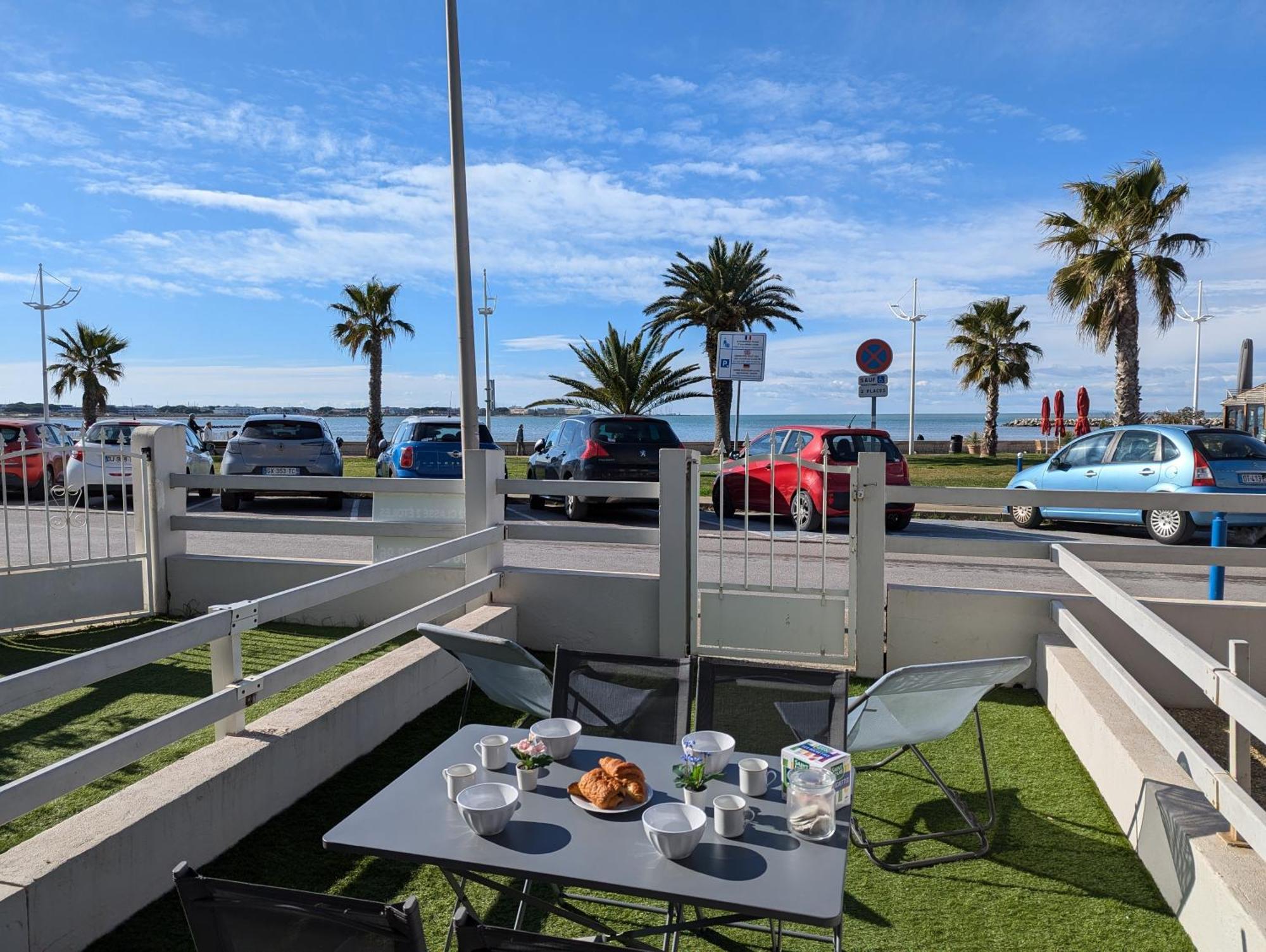 Sol-Y-Days Goeland, Appartement Avec Terrasse Front De Mer Et Place De Parking En Centre-Ville Le Grau-du-Roi Eksteriør billede